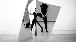 Dancer Wenchi Su improvising with MovISee                    
